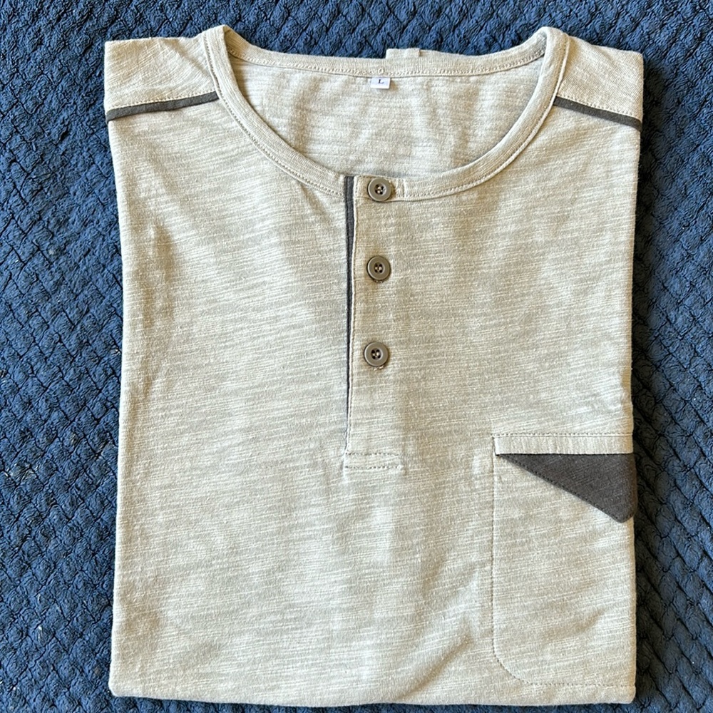 Men’s Henley t-shirt NWOT